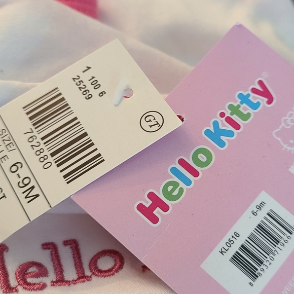 NWT Hello Kitty white embroidered onesie/bodysuit - Picture 3 of 4